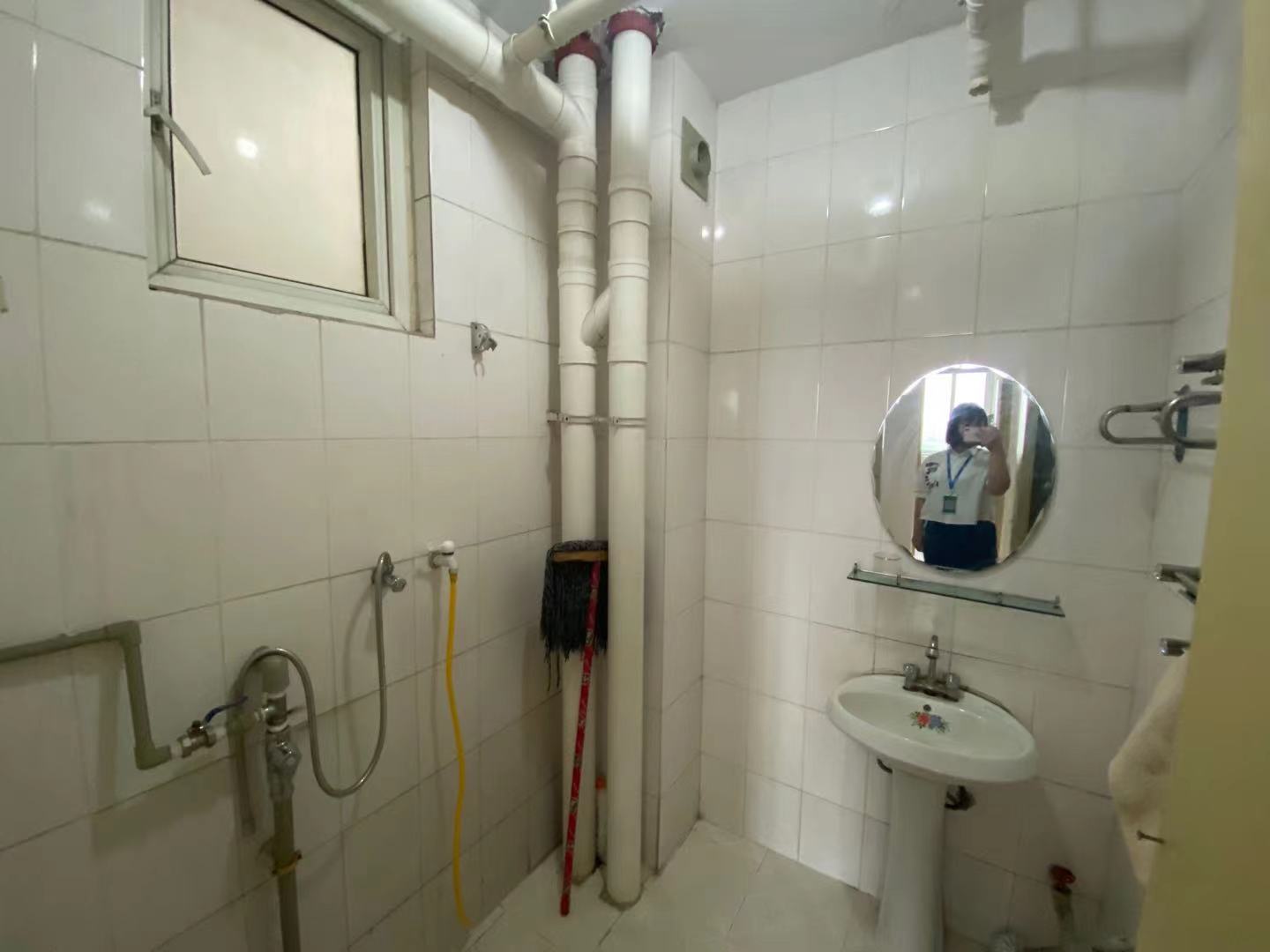 二江花园 1室1厅1卫 1200.00元/月 二江花园 1室1厅1卫 1200.00元/月室内图