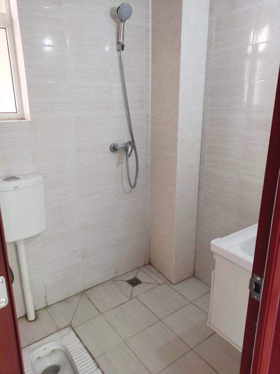 滨江和城 3室2厅2卫 2500.0元/月 滨江和城 3室2厅2卫 2500.0元/月室内图