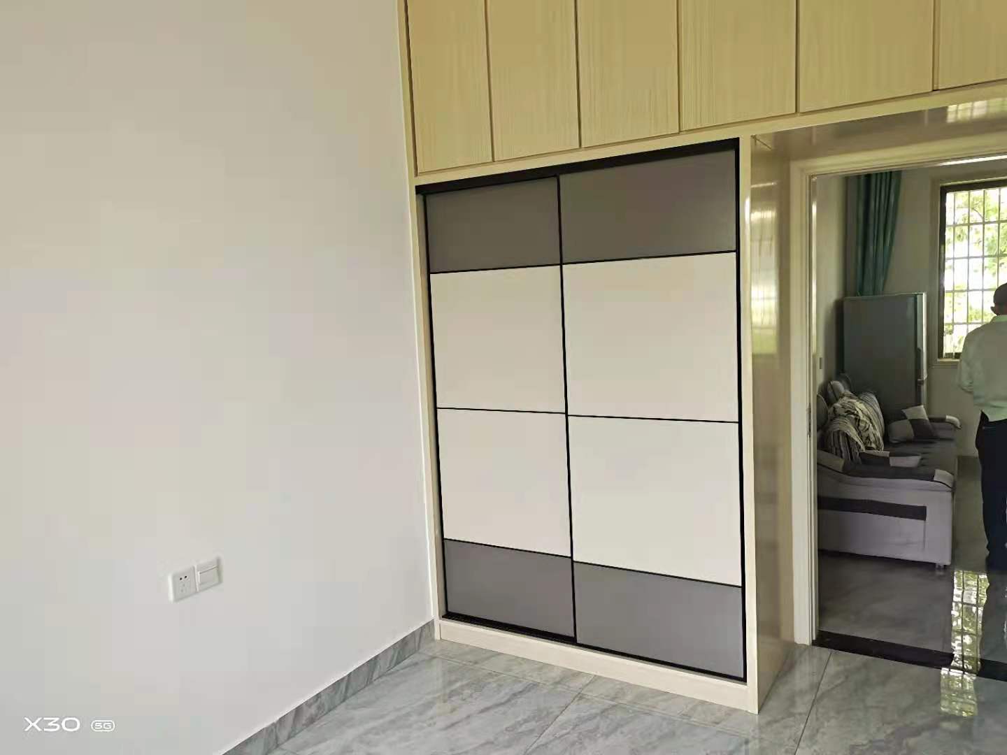 橡胶机家属区  2室1厅1卫    34.8万客厅