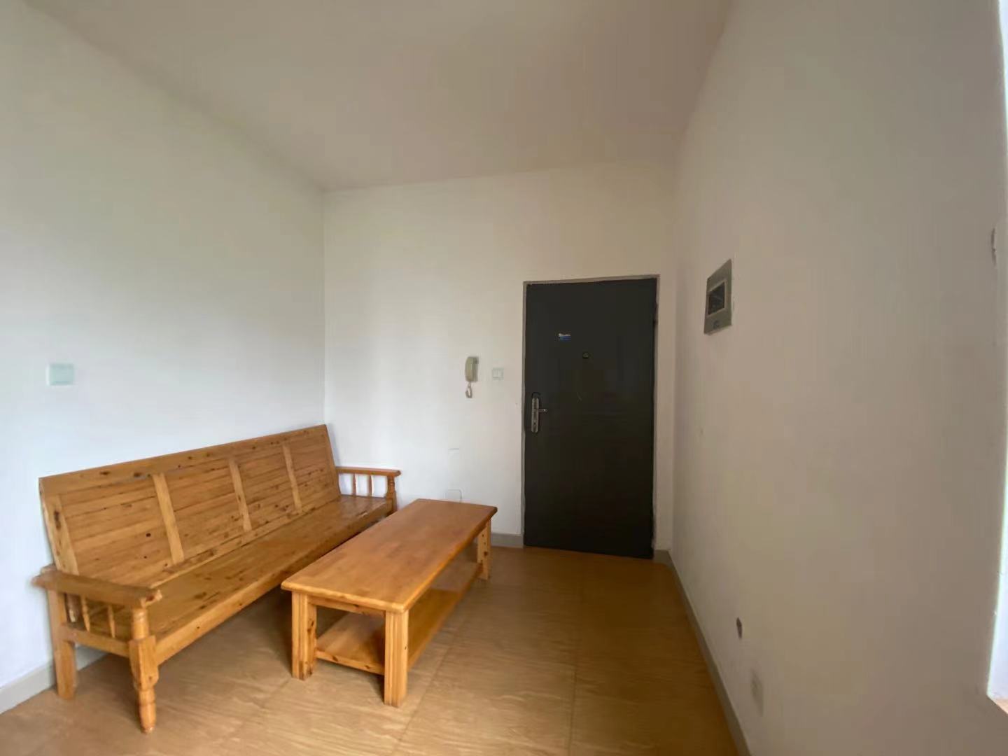 二江花园 1室1厅1卫 1200.00元/月 二江花园 1室1厅1卫 1200.00元/月室内图