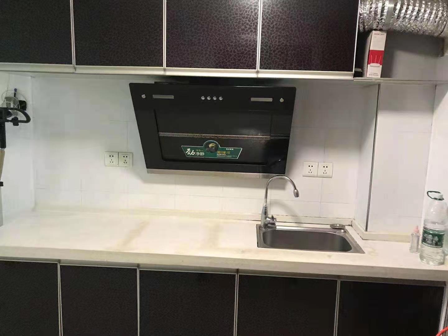 金轮时代广场  2室1厅1卫    2000.0元/月 金轮时代广场  2室1厅1卫    2000.0元/月室内图