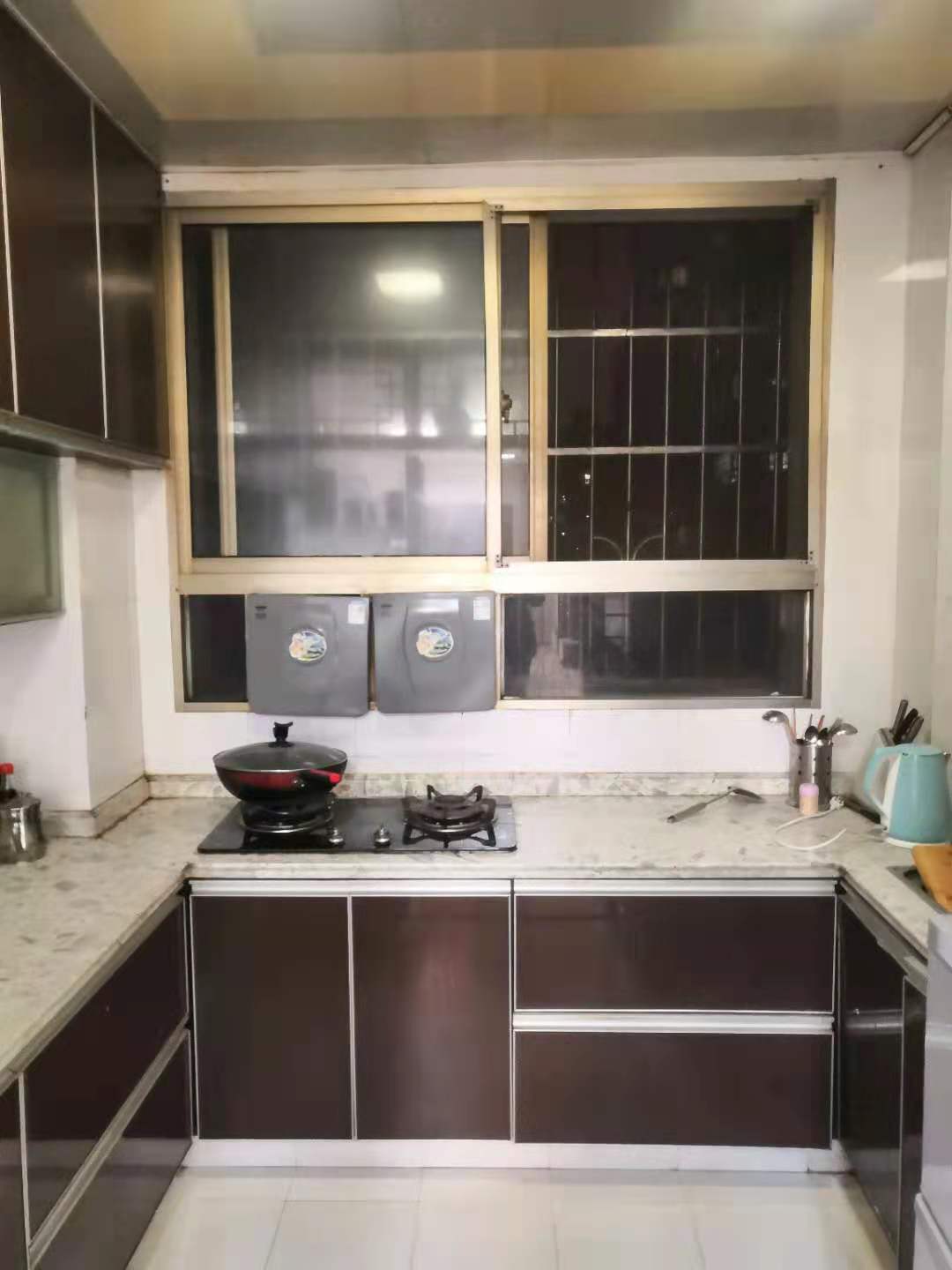 顺达花园 2室2厅1卫 1600.0元/月 顺达花园 2室2厅1卫 1600.0元/月室内图