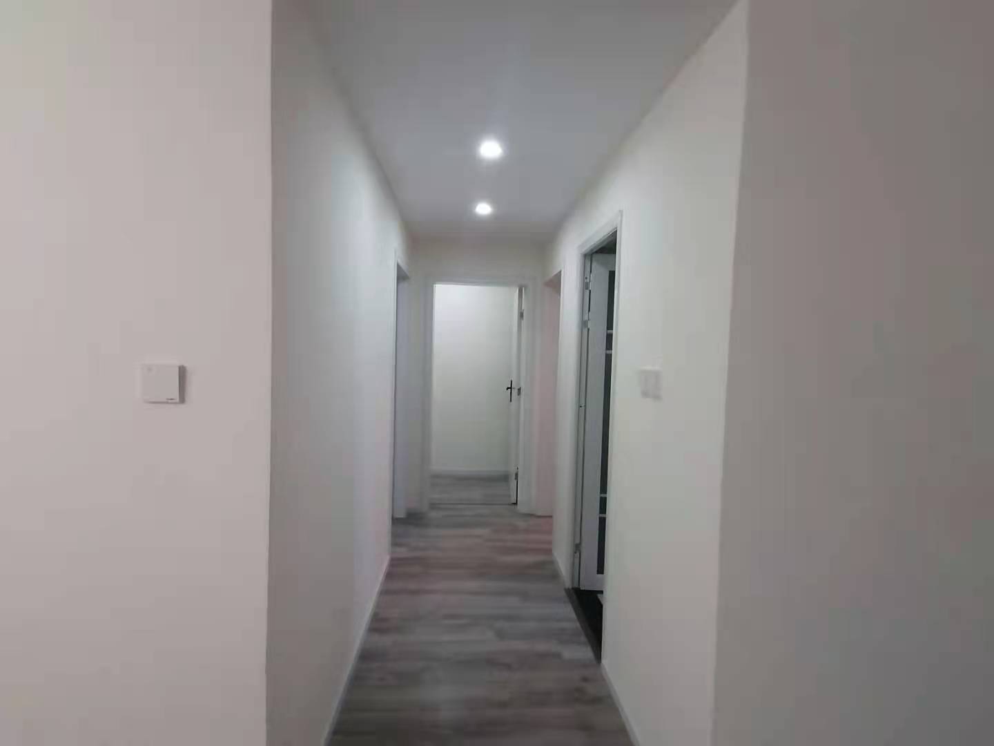 南湖国际6期  3室2厅1卫    3300.0元/月 南湖国际6期  3室2厅1卫    3300.0元/月室内图