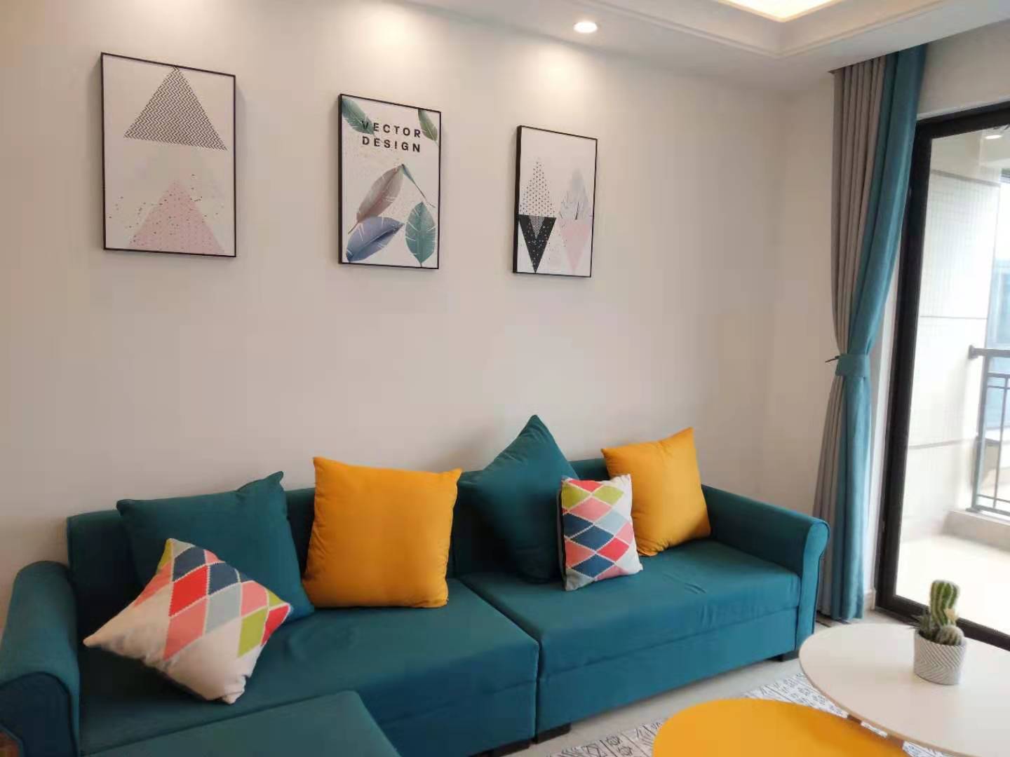 中海锦江城云熙一期 3室2厅2卫 2600.0元/月 中海锦江城云熙一期 3室2厅2卫 2600.0元/月室内图