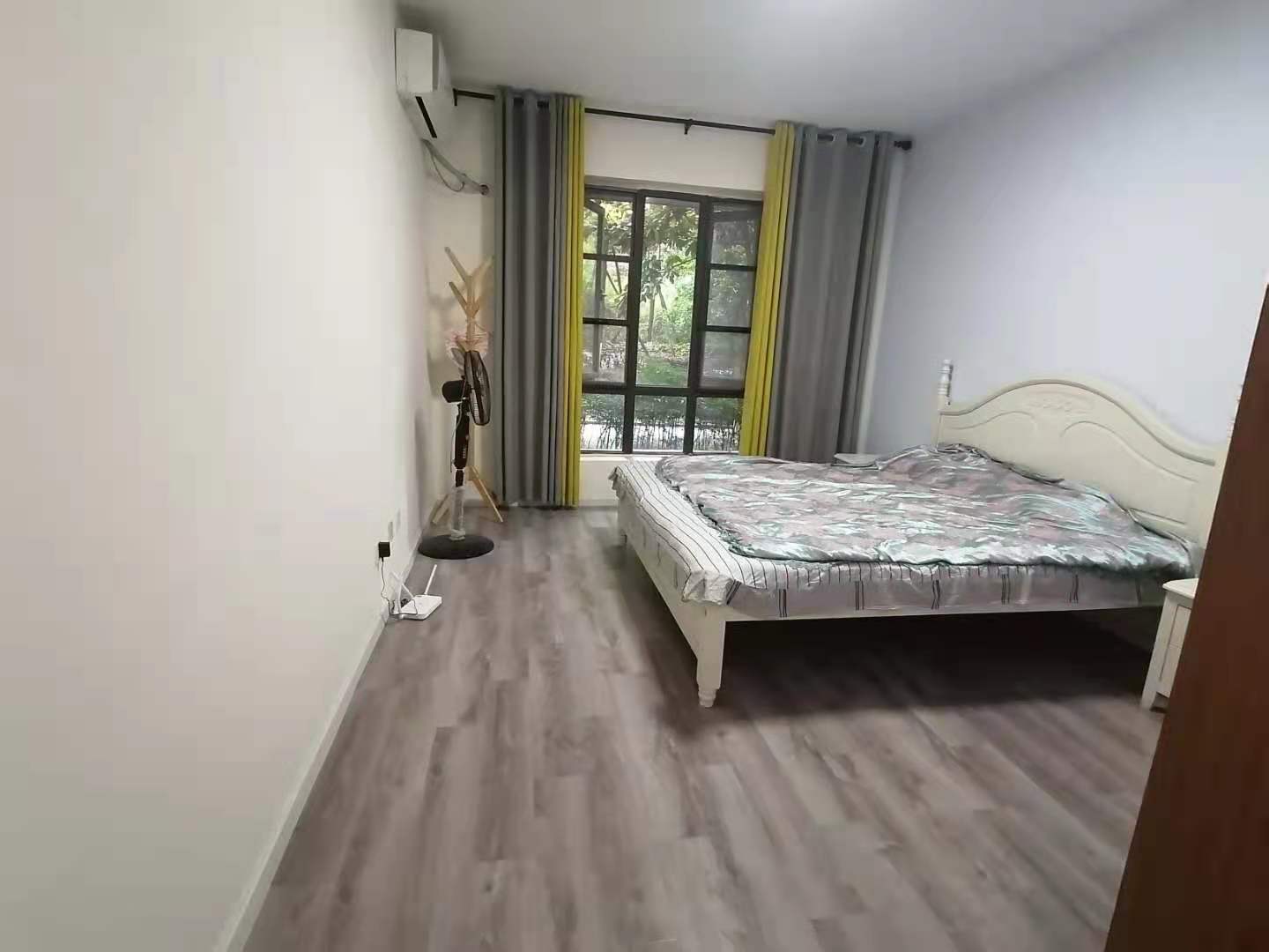 南湖国际6期  3室2厅1卫    3300.0元/月 南湖国际6期  3室2厅1卫    3300.0元/月室内图