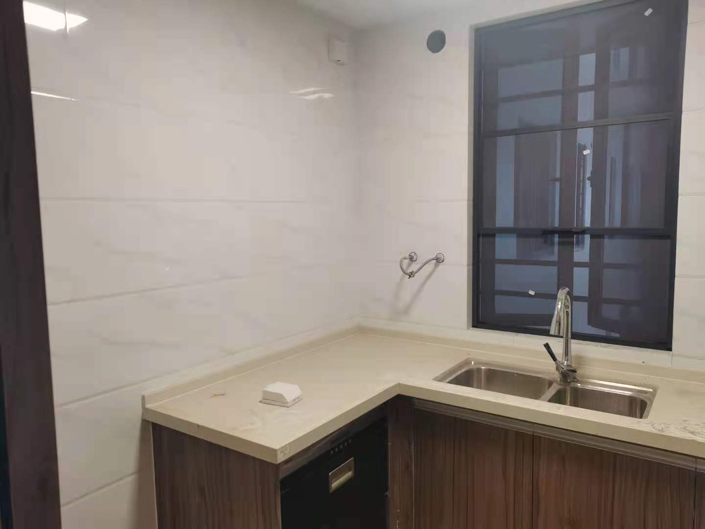 碧桂园梓山府  3室2厅2卫    2500.0元/月 碧桂园梓山府  3室2厅2卫    2500.0元/月室内图