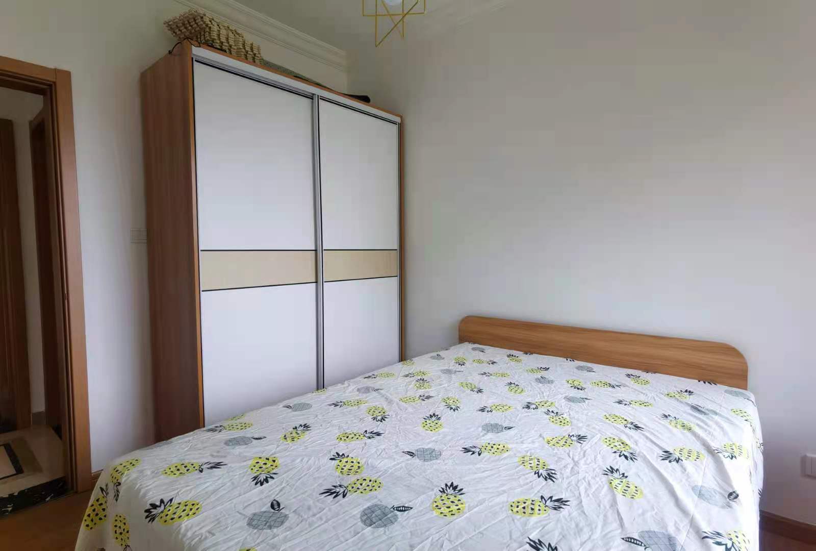 中信城右岸  2室2厅1卫   2600.00元/月室内图