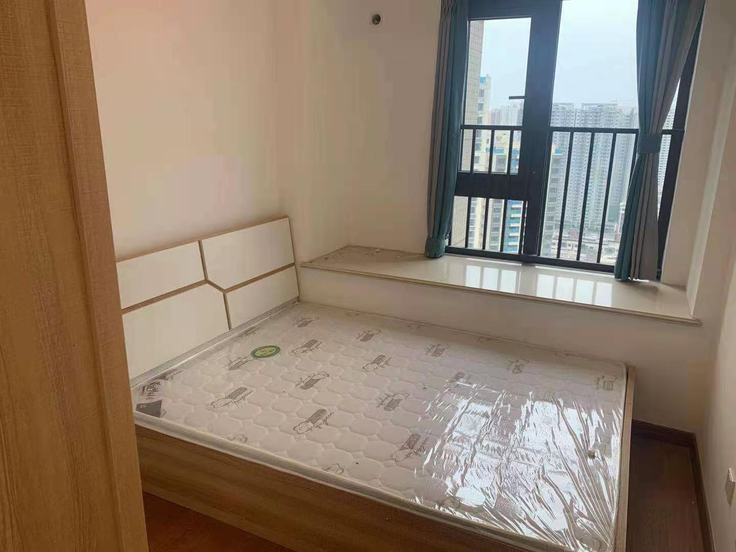 中海锦江城云熙一期 3室2厅2卫 2600.0元/月 中海锦江城云熙一期 3室2厅2卫 2600.0元/月室内图