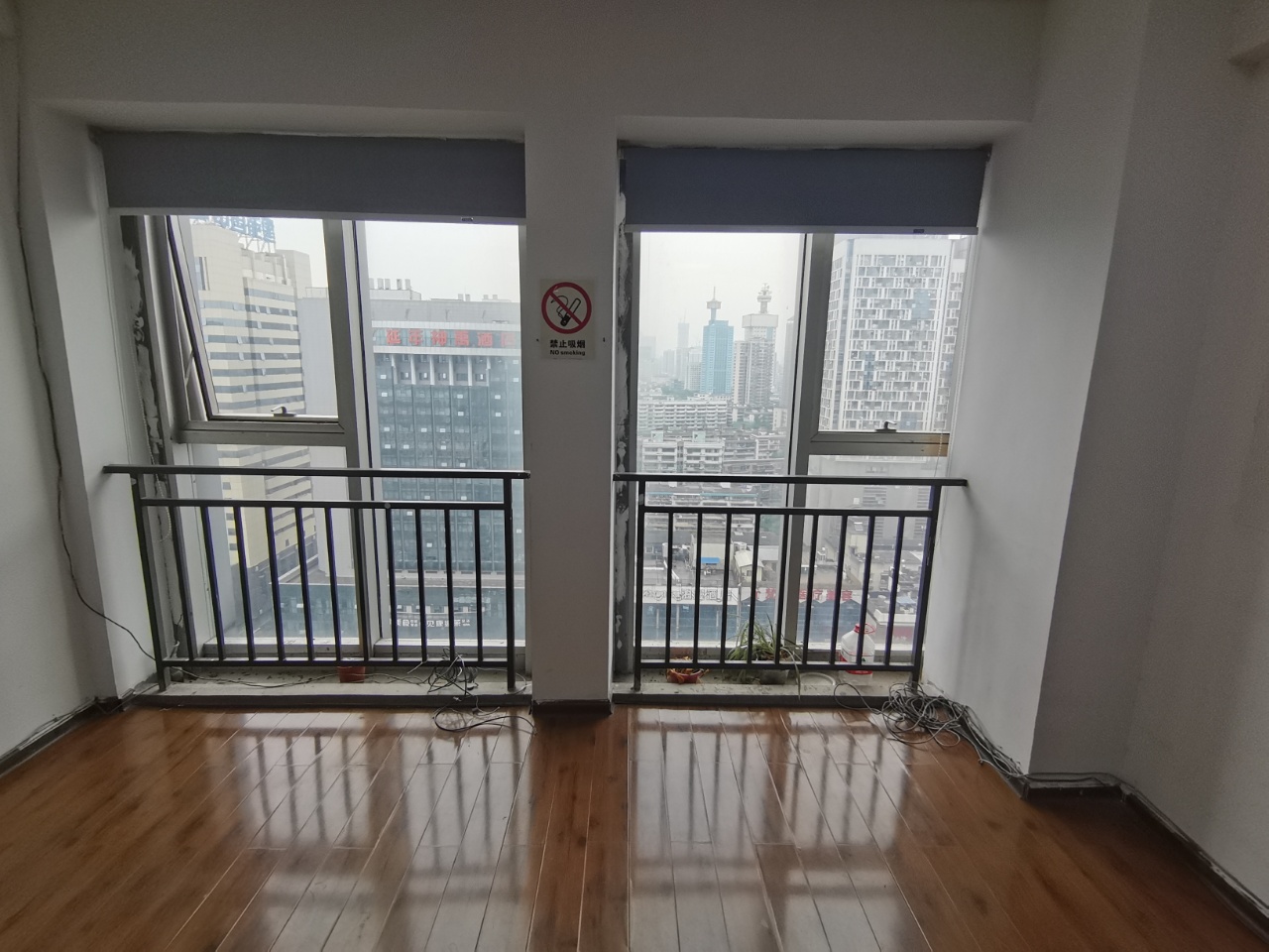 建鸿达华都（华都小户型及大华写字楼）  1室1厅0卫    2600.0元/月室内图