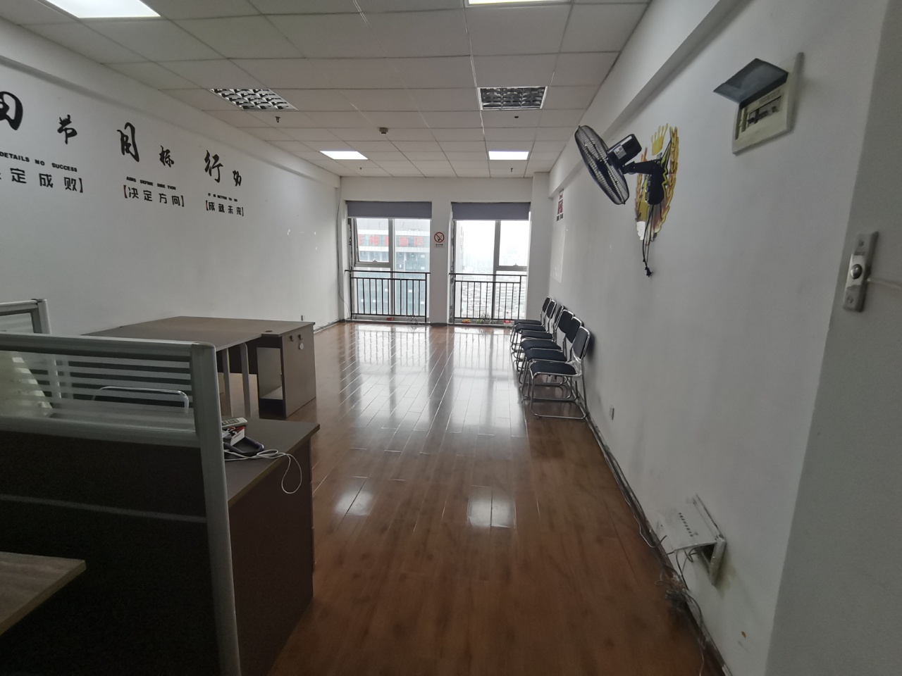 建鸿达华都（华都小户型及大华写字楼）  1室1厅0卫    2600.0元/月室内图