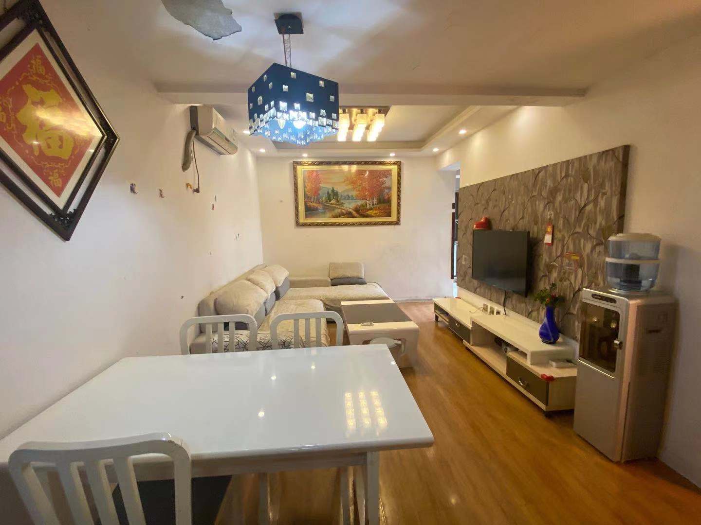 南湖半岛 2室2厅1卫 2700.0元/月 南湖半岛 2室2厅1卫 2700.0元/月室内图