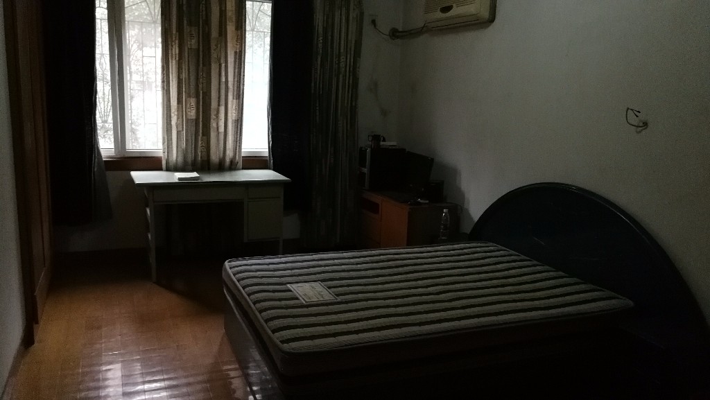 工学院学府村  3室2厅1卫    1000.0元/月 工学院学府村  3室2厅1卫    1000.0元/月室内图