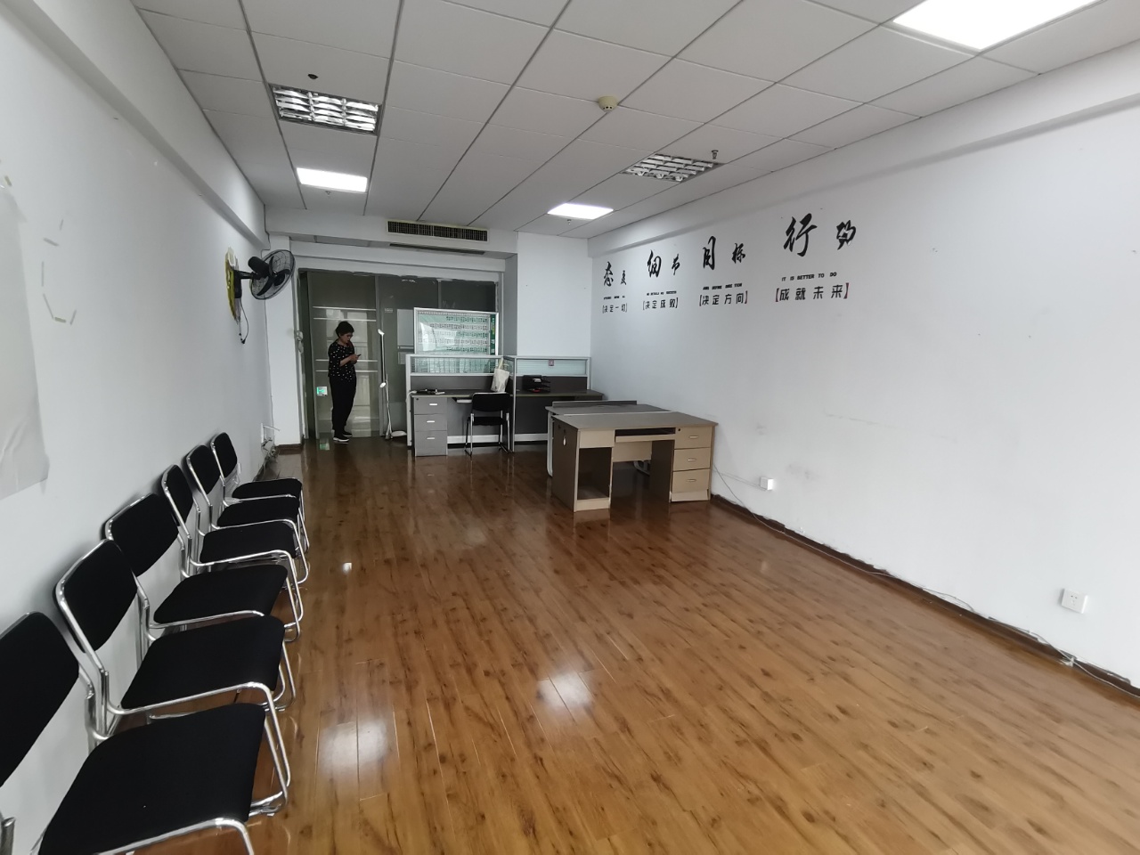 建鸿达华都（华都小户型及大华写字楼）  1室1厅0卫    2600.0元/月室内图