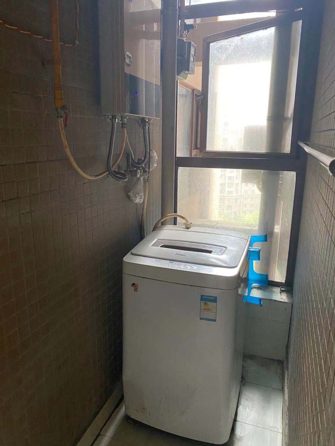 南湖半岛 2室2厅1卫 2700.0元/月 南湖半岛 2室2厅1卫 2700.0元/月室内图