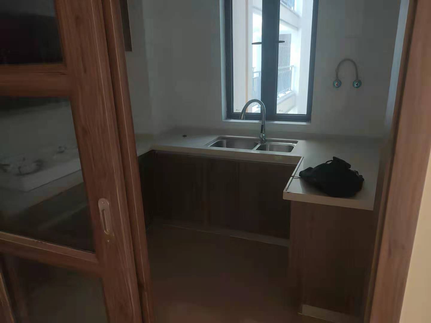 碧桂园梓山府  3室2厅2卫    2500.0元/月 碧桂园梓山府  3室2厅2卫    2500.0元/月室内图