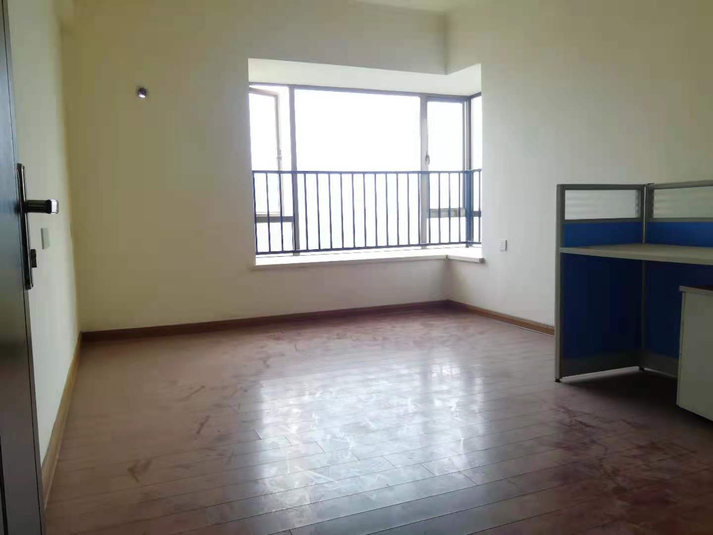 碧桂园 3室2厅2卫 96.8万 碧桂园 3室2厅2卫 96.8万卫生间