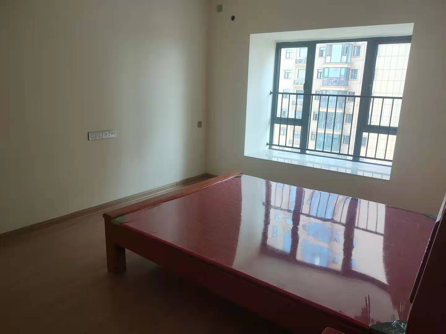 碧桂园梓山府  3室2厅2卫   2500.00元/月室内图