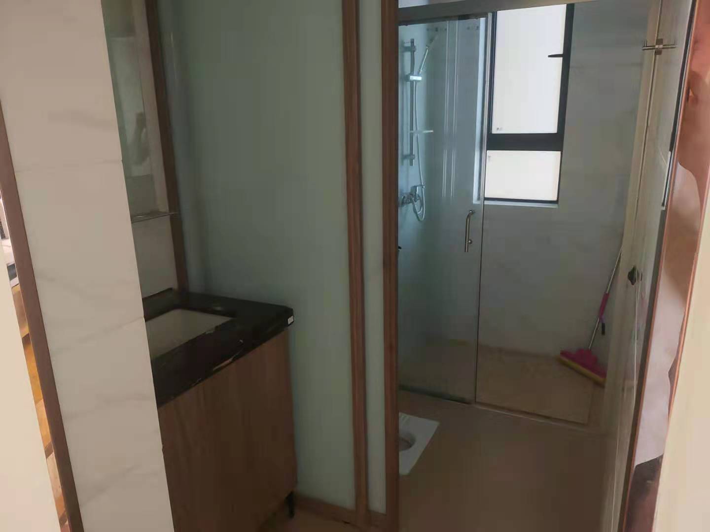 碧桂园梓山府  3室2厅2卫    2500.0元/月 碧桂园梓山府  3室2厅2卫    2500.0元/月室内图