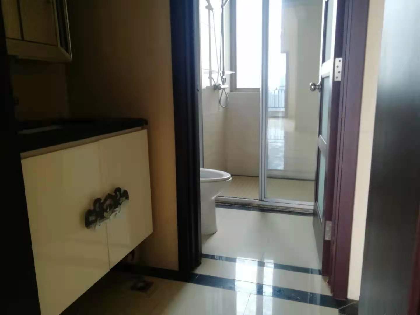 碧桂园 3室2厅2卫 96.8万 碧桂园 3室2厅2卫 96.8万客厅