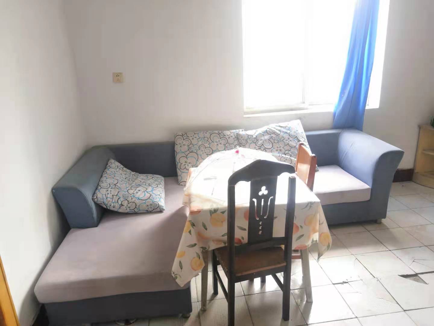 庆云山二村(62号)  2室1厅1卫   600.00元/月 庆云山二村(62号)  2室1厅1卫   600.00元/月室内图