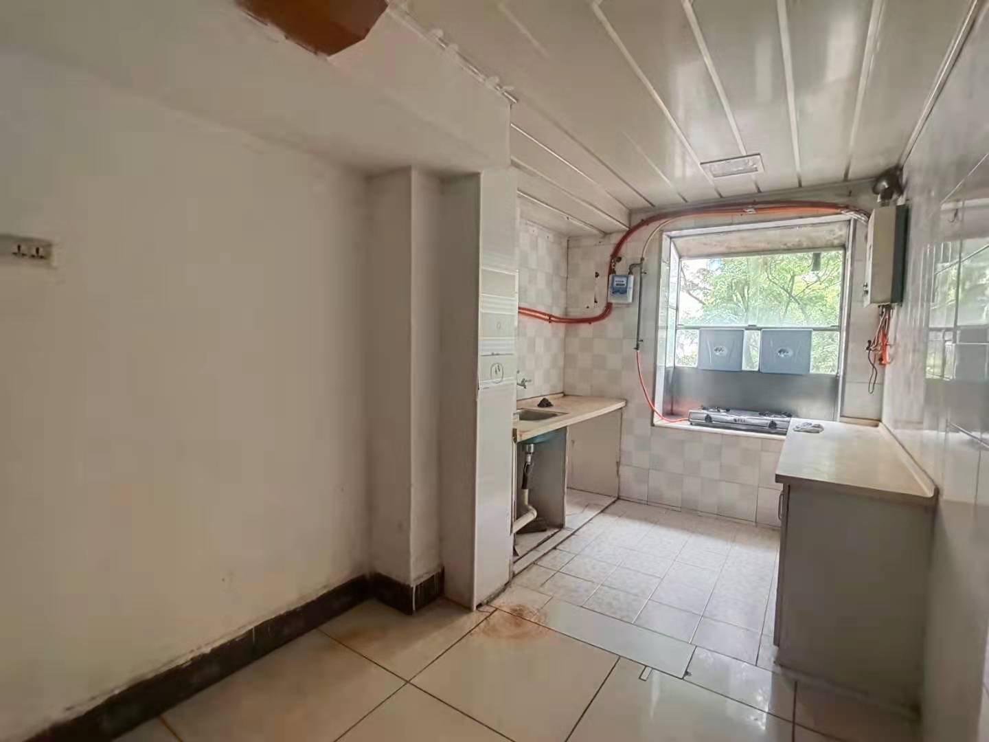 金元大厦  3室2厅1卫    1300.0元/月 金元大厦  3室2厅1卫    1300.0元/月