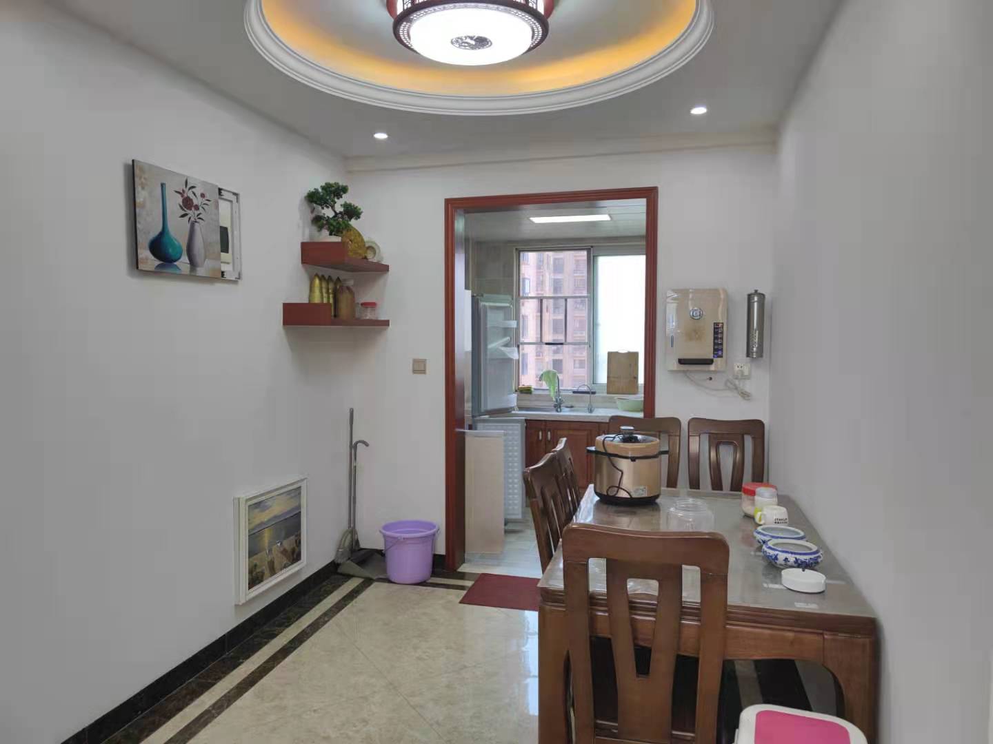 鑫天格林香山  3室2厅2卫    1700.0元/月室内图1