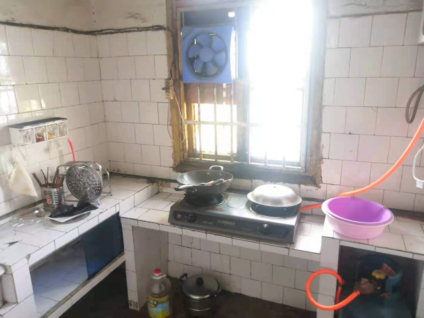 庆云山二村(62号)  2室1厅1卫   600.00元/月 庆云山二村(62号)  2室1厅1卫   600.00元/月室内图