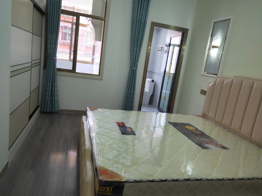 湖南省物堪院益阳分院  3室2厅1卫    66.0万 湖南省物堪院益阳分院  3室2厅1卫    66.0万客厅