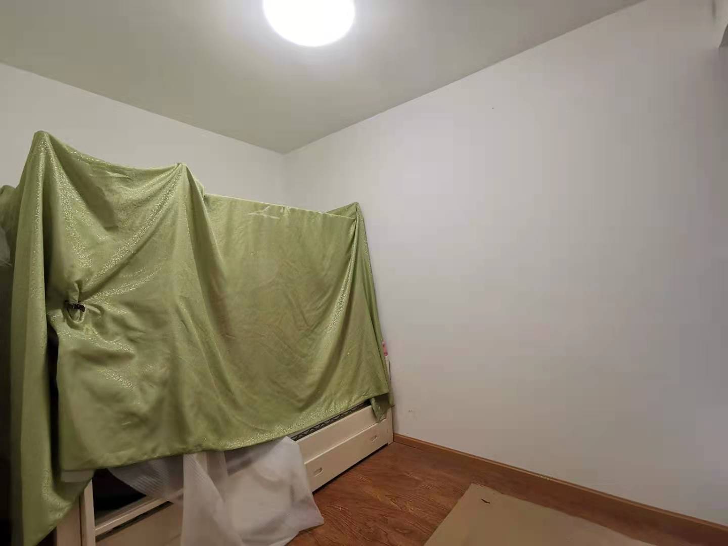 橙花风景  2室1厅1卫   2500.00元/月室内图