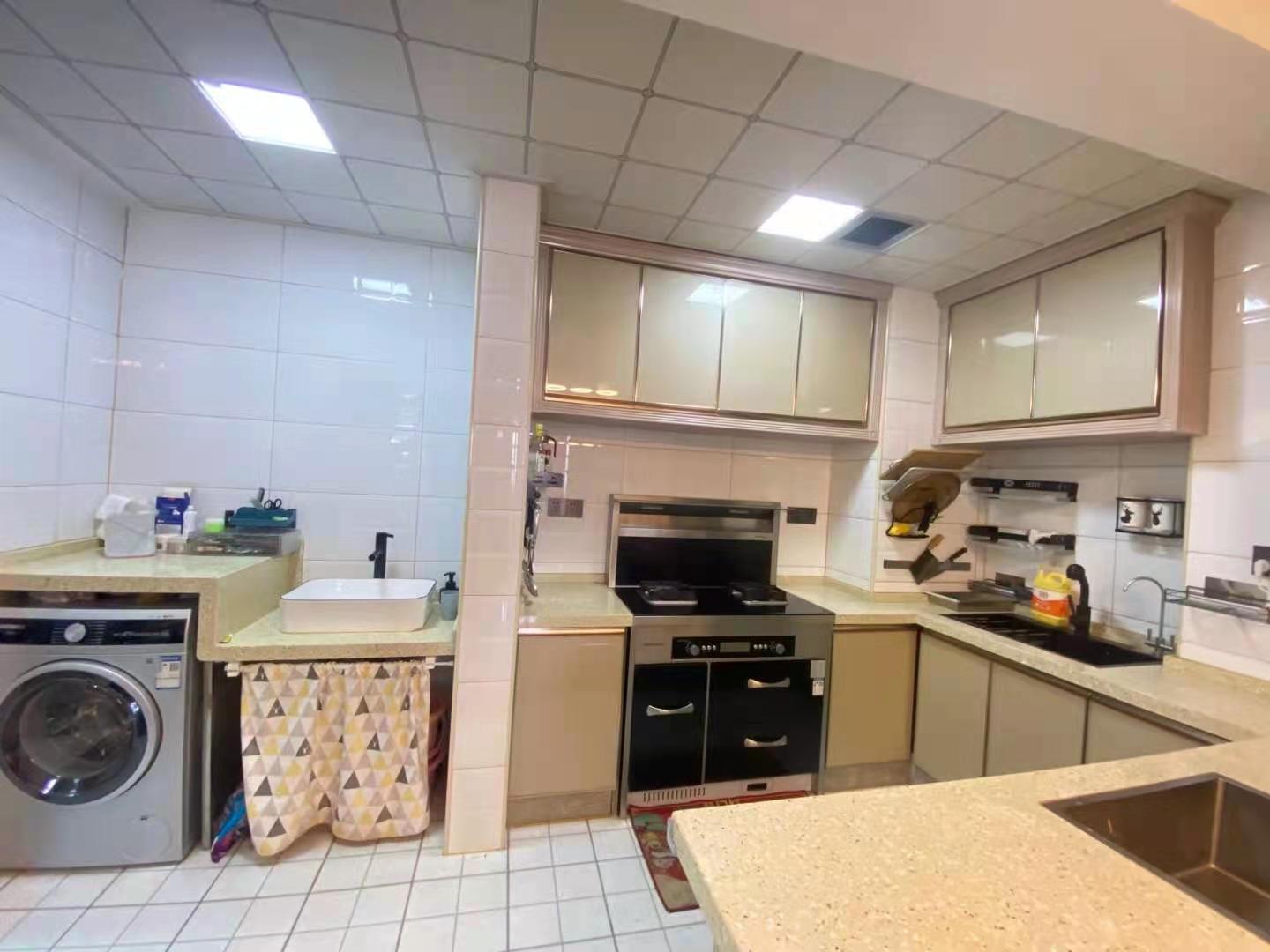 南苑上和二期  0室0厅0卫    75.8万 南苑上和二期  0室0厅0卫    75.8万厨房