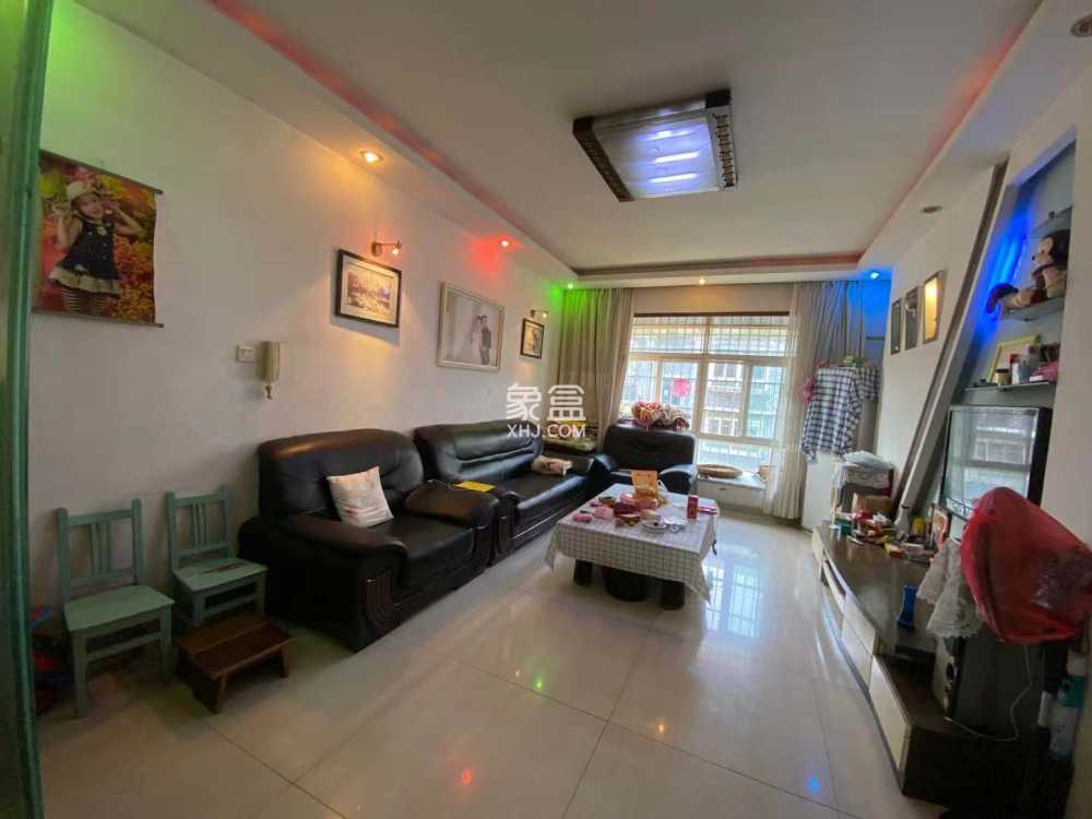 东环新城  3室2厅1卫    50.0万