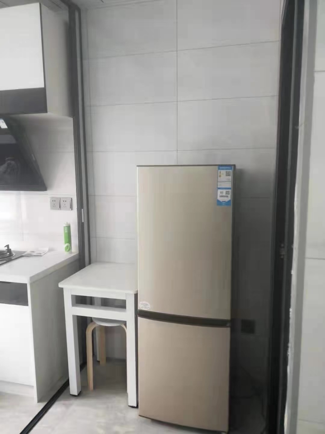 格林花园  1室1厅1卫    1400.0元/月 格林花园  1室1厅1卫    1400.0元/月室内图