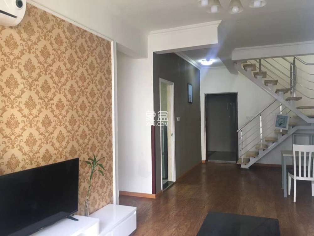 宏达世纪锦城  3室1厅2卫    3400.0元/月