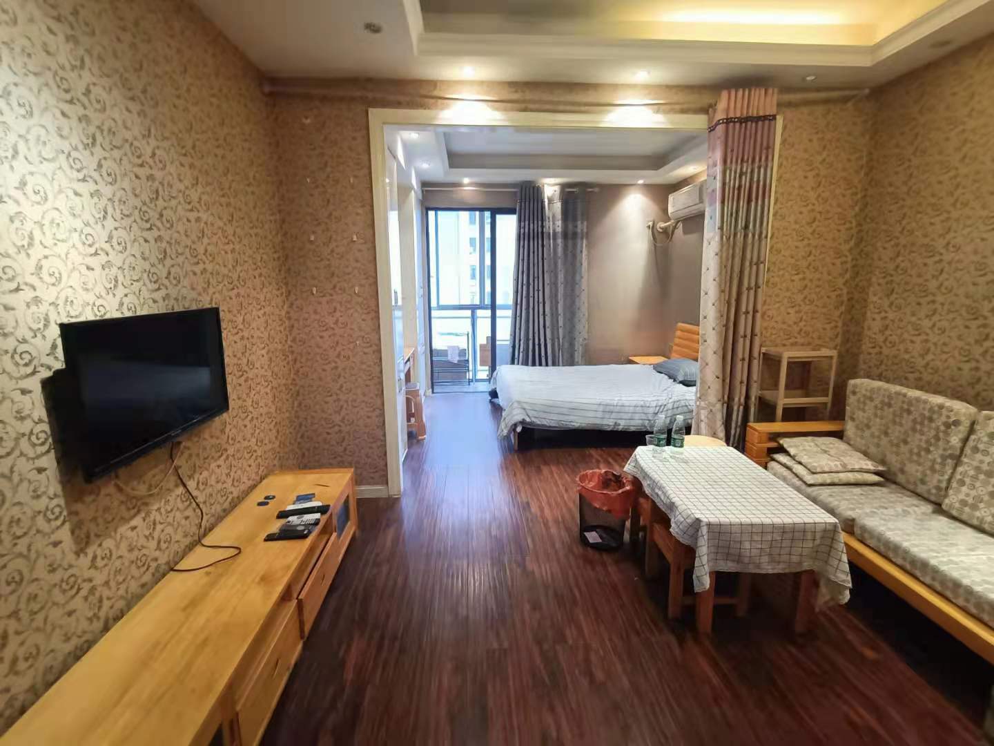 万豪城市花园  1室1厅1卫    1400.0元/月 万豪城市花园  1室1厅1卫    1400.0元/月