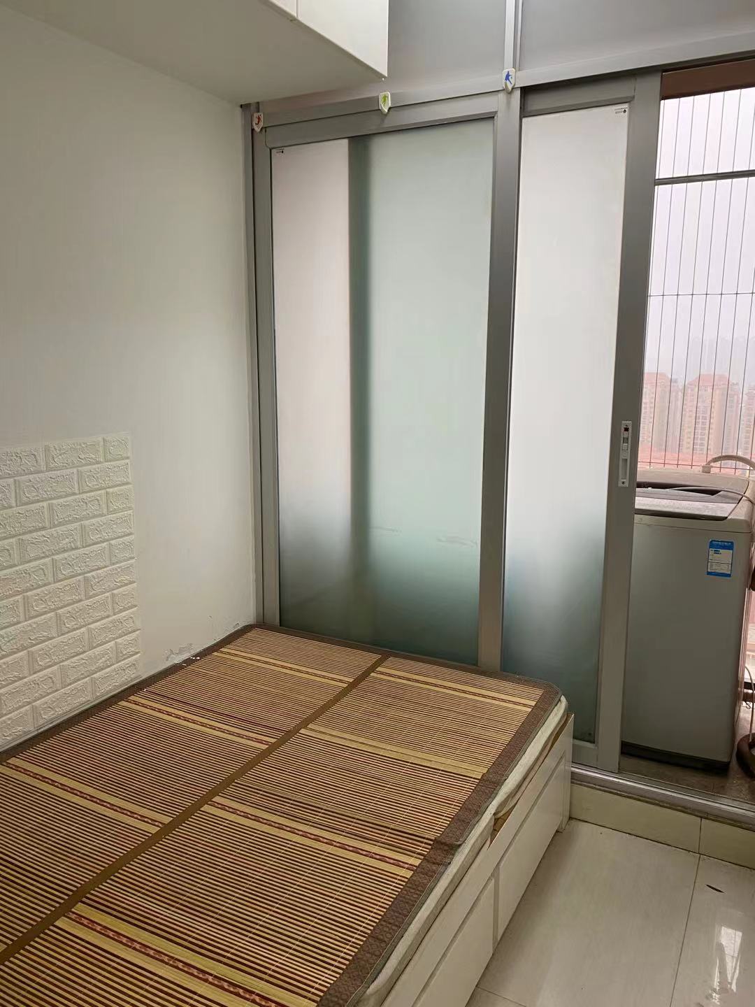 天酬尚都  2室1厅1卫    1300.0元/月 天酬尚都  2室1厅1卫    1300.0元/月室内图