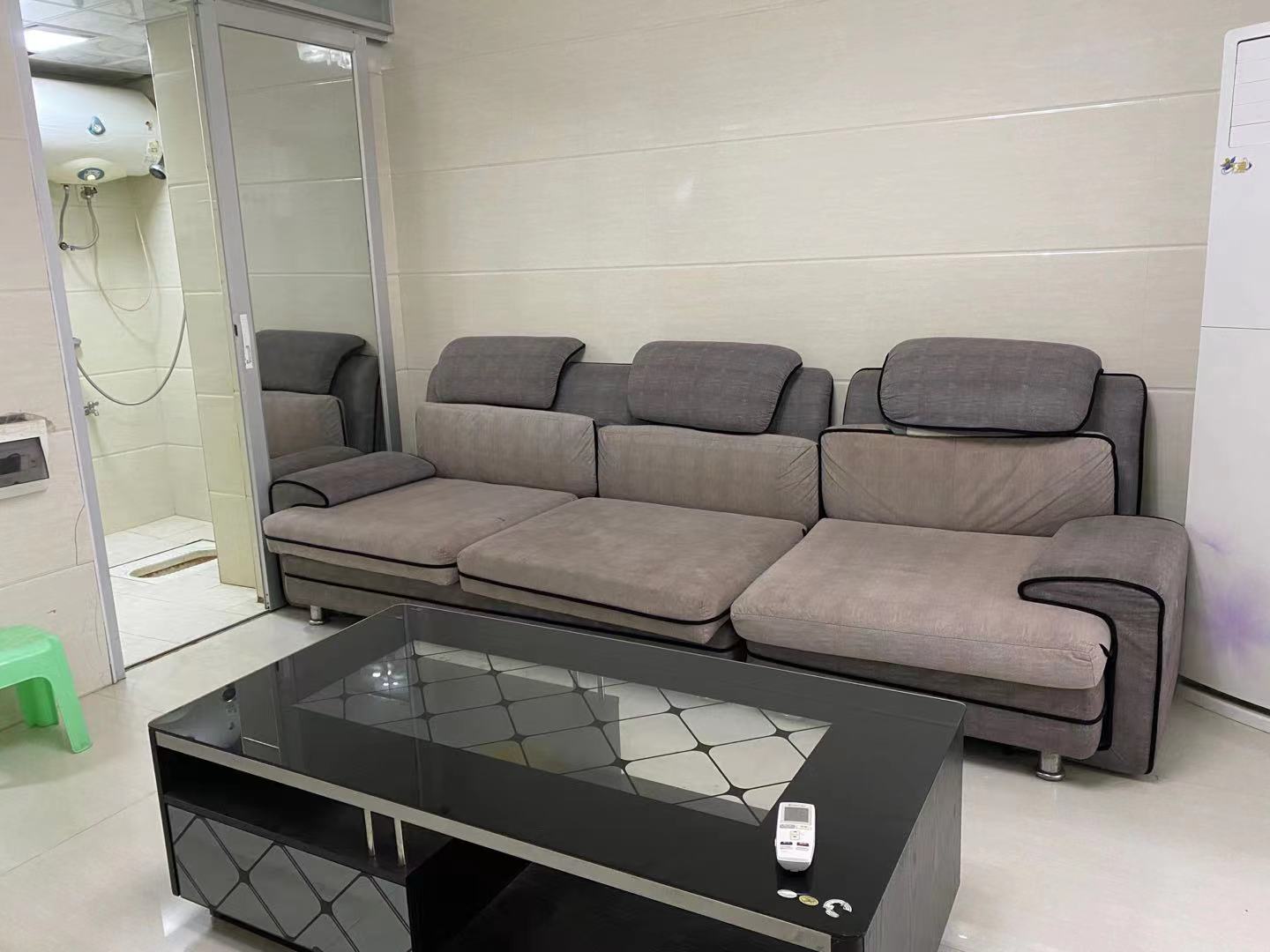 天酬尚都  2室1厅1卫    1300.0元/月 天酬尚都  2室1厅1卫    1300.0元/月室内图