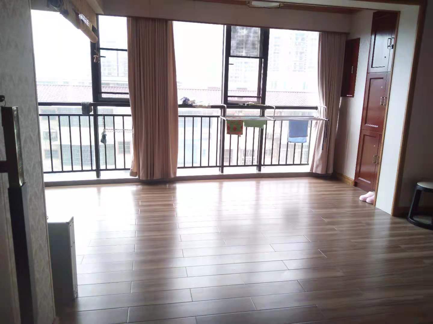 星月都会  3室2厅2卫   90.00万户型图