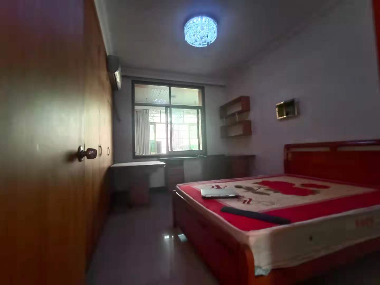 移民小区 3室2厅2卫 48.0万 移民小区 3室2厅2卫 48.0万卫生间