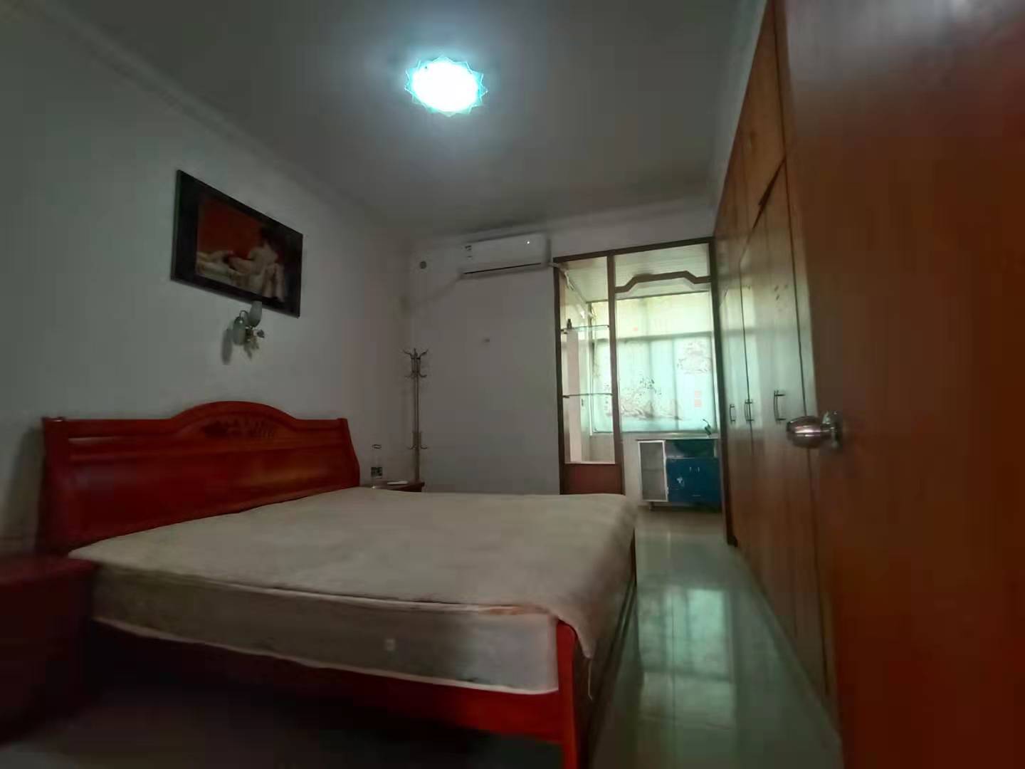 移民小区 3室2厅2卫 48.0万 移民小区 3室2厅2卫 48.0万卫生间