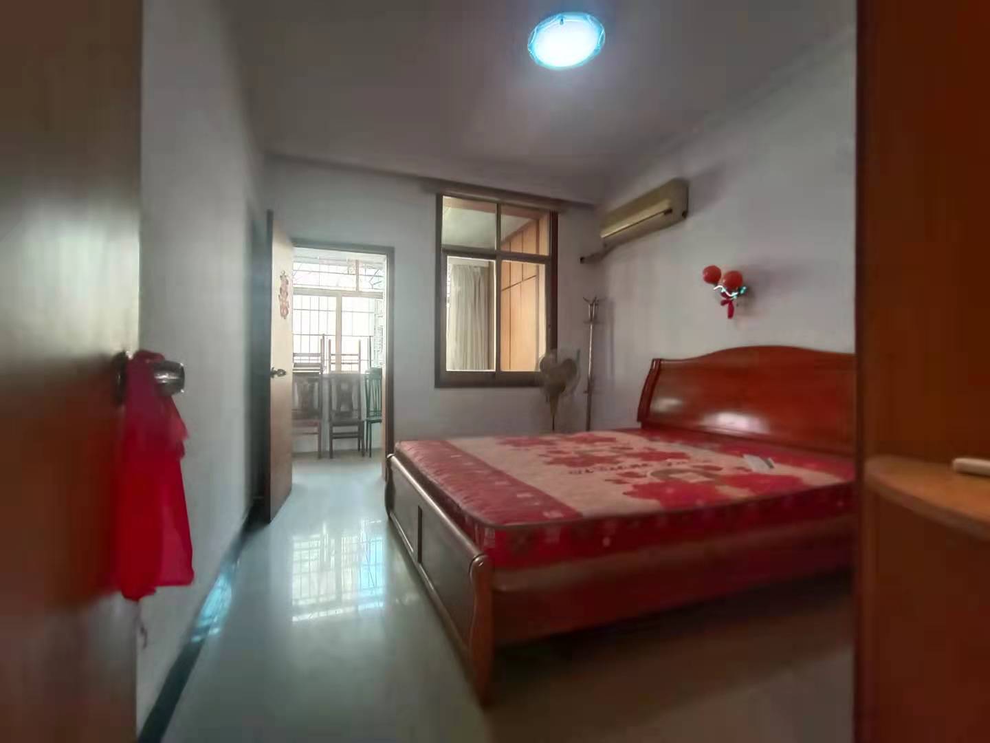 移民小区 3室2厅2卫 48.0万 移民小区 3室2厅2卫 48.0万客厅