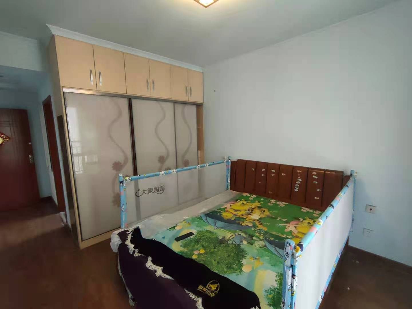 南湖国际3期  3室2厅1卫    3000.0元/月 南湖国际3期  3室2厅1卫    3000.0元/月