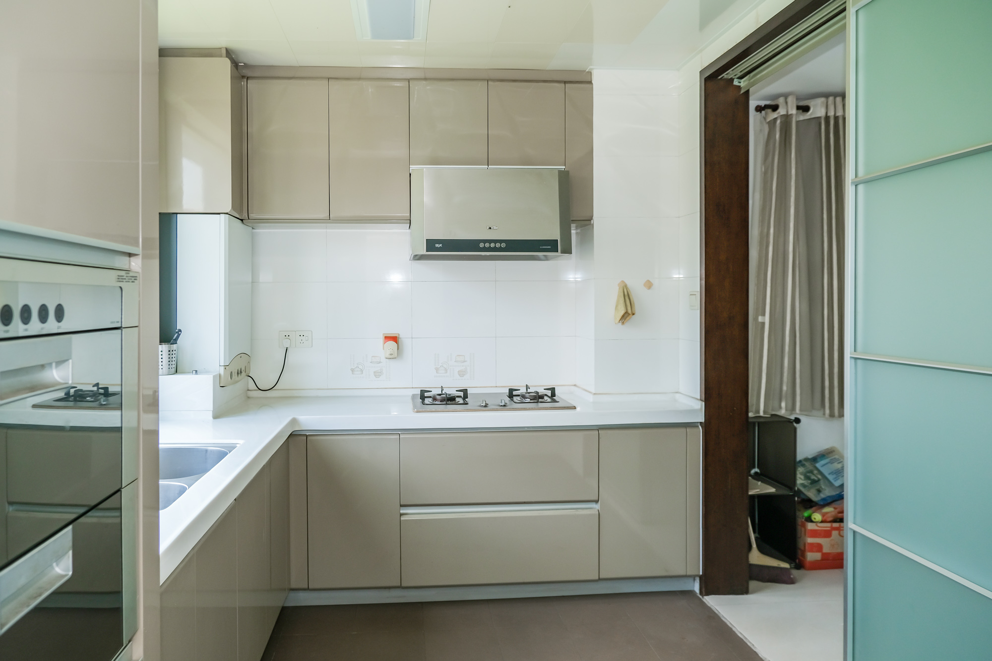 美林水郡  5室2厅2卫    200.0万厨房