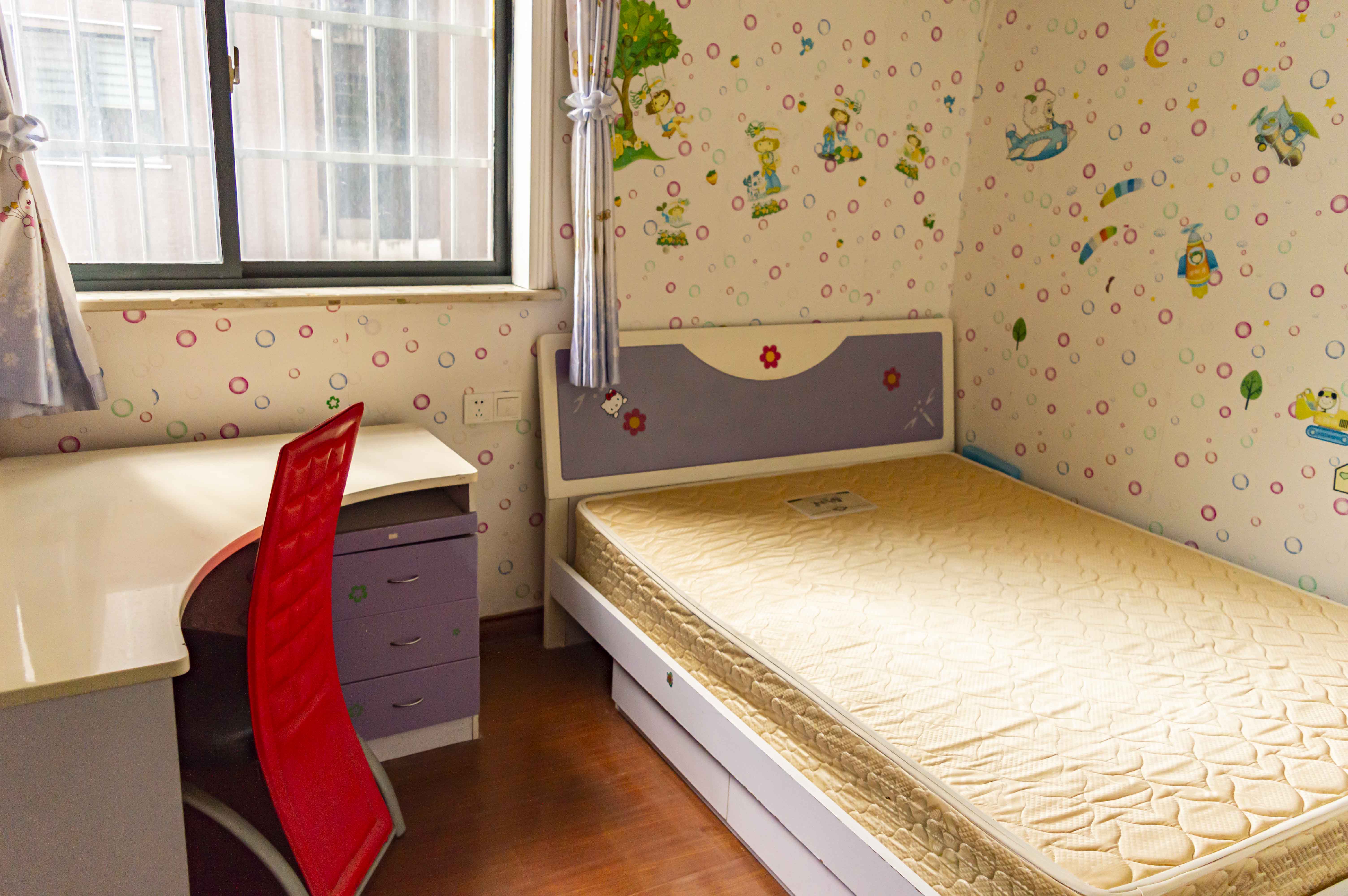 旺佳华府  2室2厅1卫    68.0万 旺佳华府  2室2厅1卫    68.0万客厅