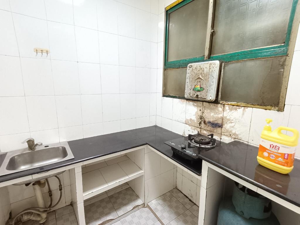 蒸阳花苑  1室1厅1卫    700.0元/月 蒸阳花苑  1室1厅1卫    700.0元/月室内图