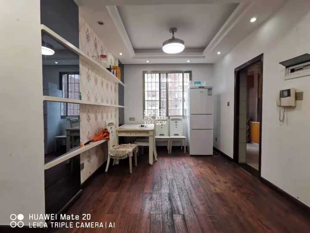 东方豪苑  4室2厅2卫    90.0万