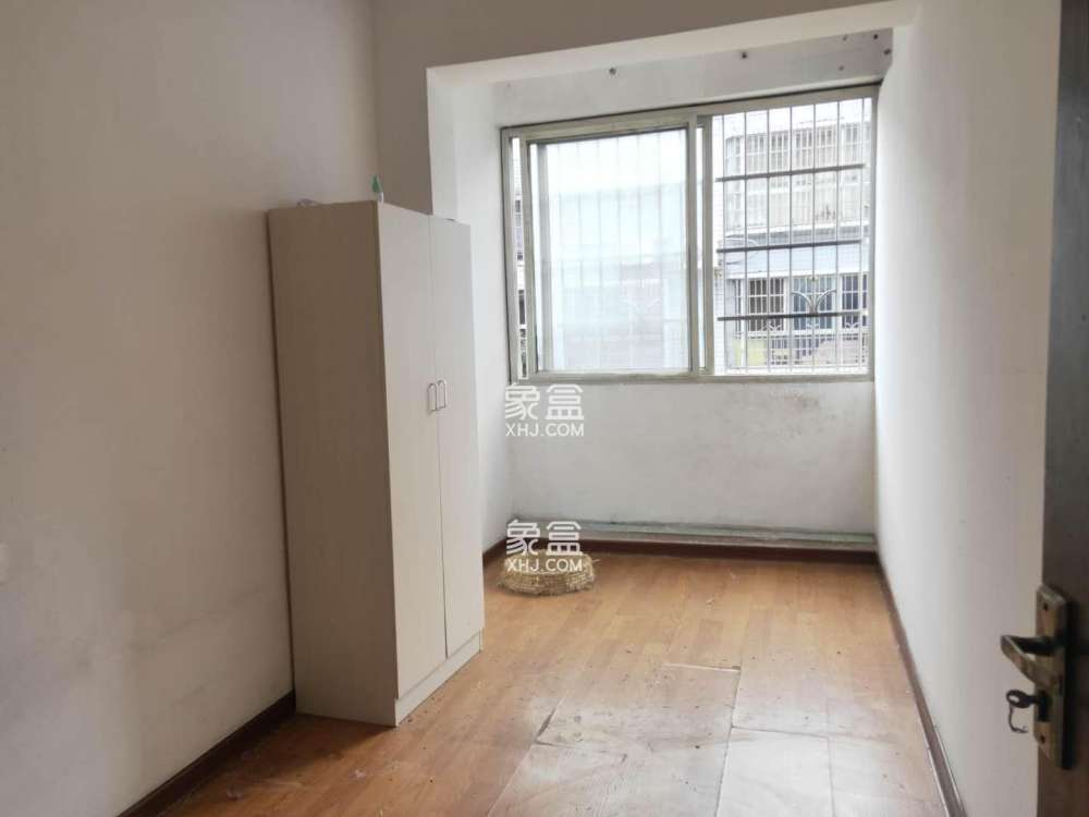 汽车城  4室2厅3卫    1200.0元/月 汽车城  4室2厅3卫    1200.0元/月室内图