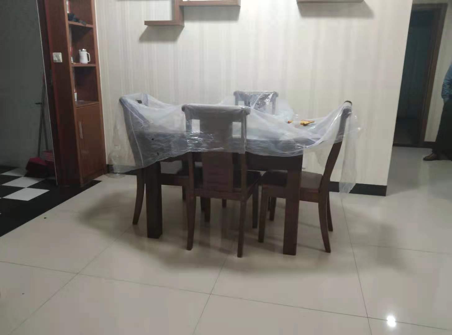 丹枫国际 3室2厅2卫 1900.0元/月 丹枫国际 3室2厅2卫 1900.0元/月室内图