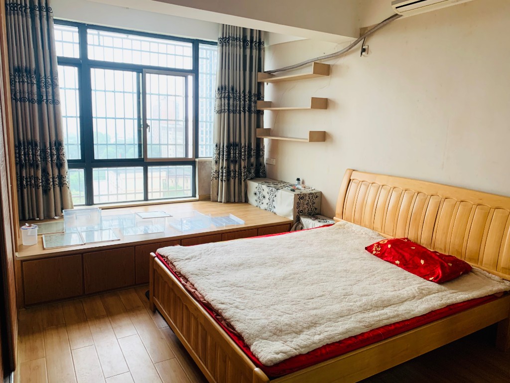 金广茗厦  1室1厅1卫    35.0万 金广茗厦  1室1厅1卫    35.0万客厅