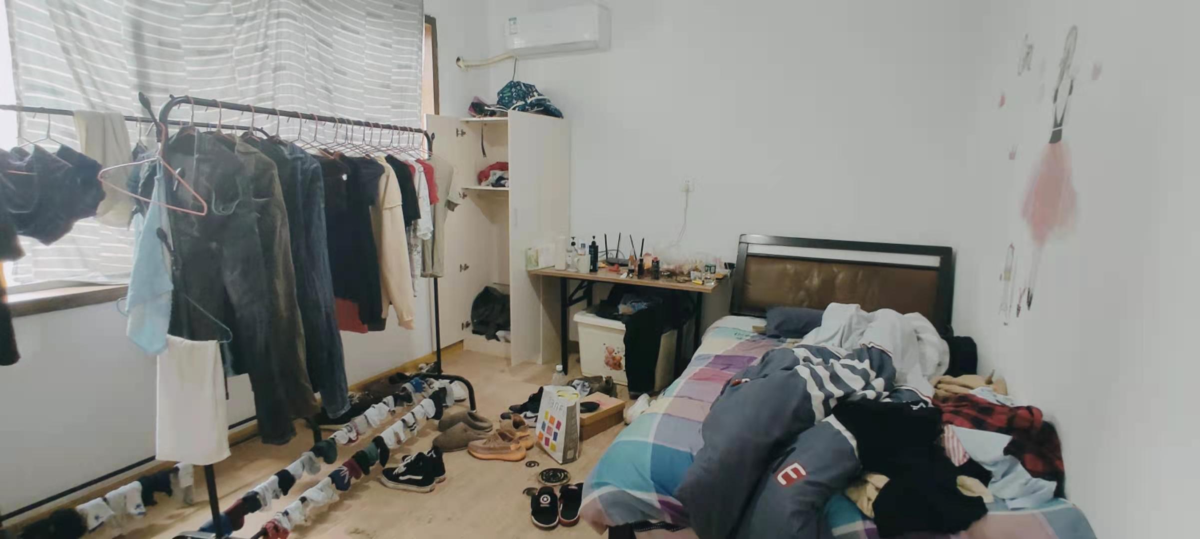 汽车城  4室2厅3卫    1200.0元/月 汽车城  4室2厅3卫    1200.0元/月室内图