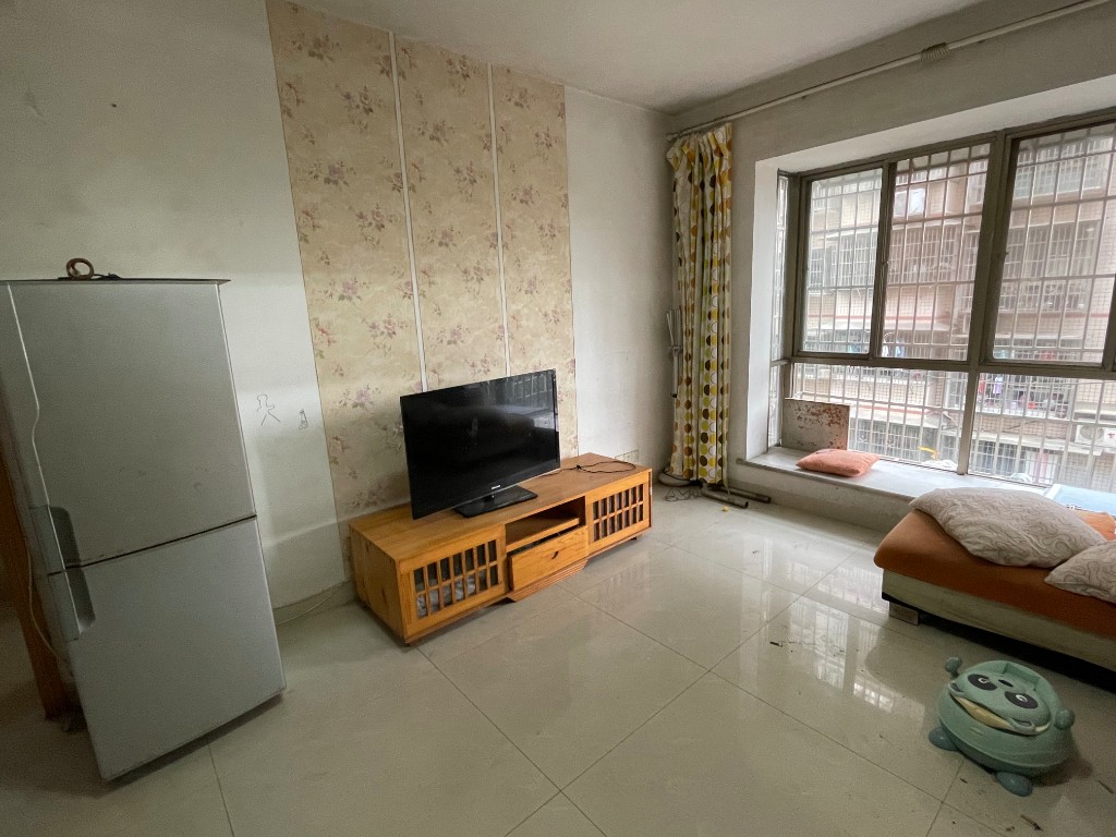 江南世家 2室1厅1卫 41.8万 江南世家 2室1厅1卫 41.8万客厅